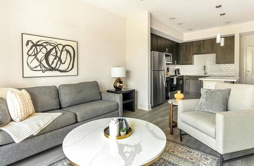 Palmetto Apartment | Landing | Beautiful 1BD, Gym, Clubhouse