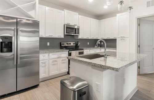 Apopka Apartment | Landing | Beautiful 2BD, Gym, Clubhouse