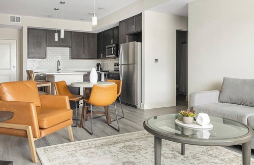 Palmetto Apartment | Landing | Beautiful 2BD, Clubhouse, Yoga Studio