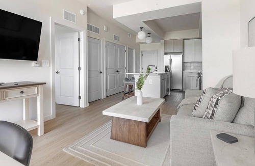 Fort Myers Apartment | Landing | Chic 1BD, Clubhouse, Gym