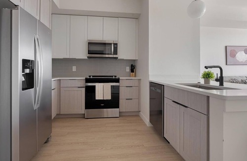 Fort Myers Apartment | Landing | Chic 1BD, Gym, Clubhouse