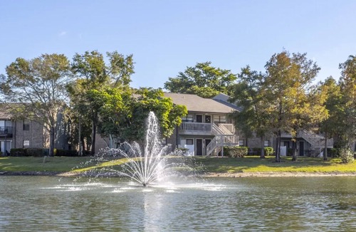 Villas Apartment | Landing | Chic 1BD, Gym, Clubhouse