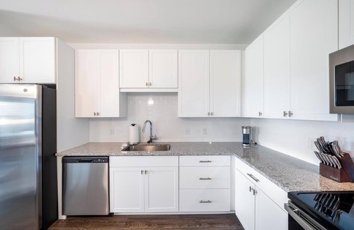 Vero Beach Apartment | Landing | Incredible 1BD, Yoga Studio, Gym