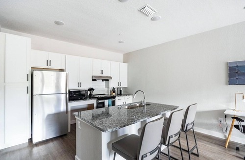 Port Malabar Apartment | Landing | Incredible 1BD, Pool, Gym