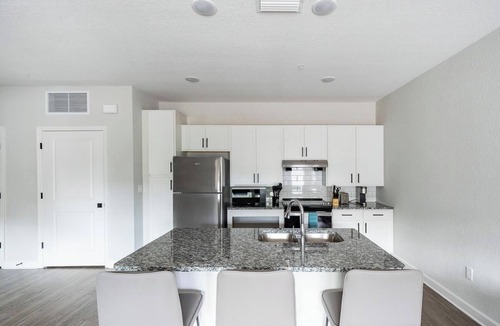 Port Malabar Apartment | Landing | Incredible 1BD, Pool, Gym