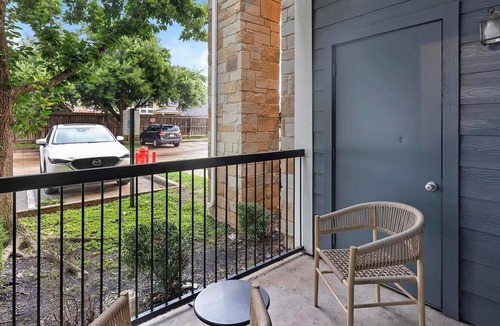 Richmond Apartment | Landing | Incredible 1BD, Pool, Clubhouse