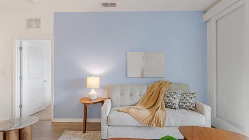 Apopka Apartment | Landing Modern 2BD Gym Clubhouse