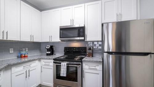 Sand Ridge Apartment | Landing Modern Apartment with Amazing Amenities (ID8267X63)