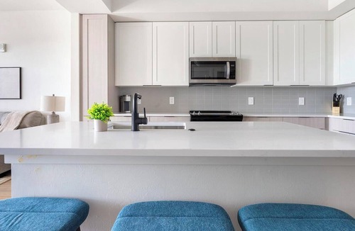 Fort Myers Apartment | Landing | Modern 1BD, Clubhouse, Gym