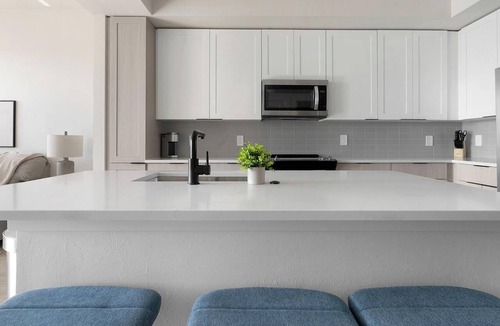 Fort Myers Apartment | Landing | Modern 1BD, Gym, Clubhouse