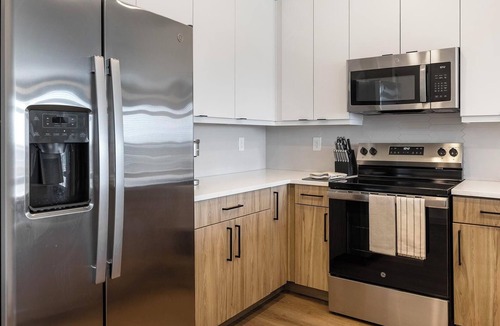 Celina Apartment | Landing | Spectacular 1BD, Clubhouse, Gym
