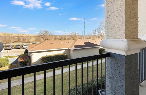 Lewisville Apartment | Landing | Spectacular 1BD, Clubhouse, Gym