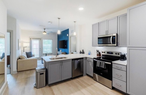 Santa Rosa Beach Apartment | Landing | Stunning 2BD, Pool, Gym