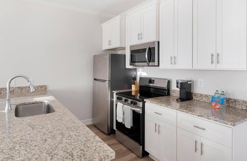 Huntsville Apartment | Landing | Stunning 2BD, Courtyard, Clubhouse