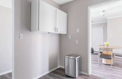 Homewood Apartment | Landing | Stunning 2BD, Gym, Clubhouse