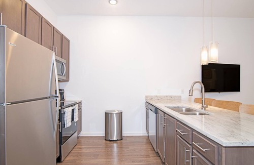 San Marco Apartment | Landing | Stylish 1BD, Clubhouse, Yoga Studio