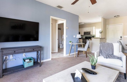 North Port Apartment | Landing | Stylish 1BD, Clubhouse, Tennis Court