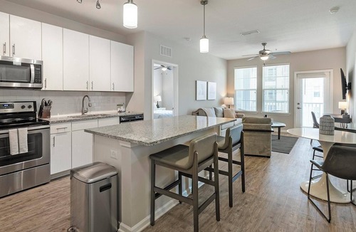 Land O' Lakes Apartment | Landing | Stylish 2BD, Clubhouse, Gym