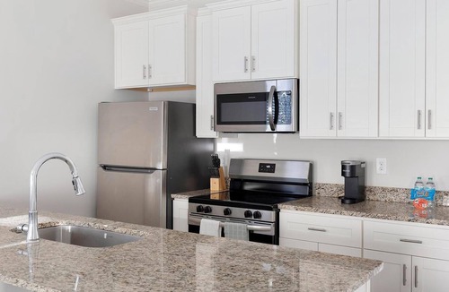 Huntsville Apartment | Landing | Stylish 2BD, Clubhouse, Gym