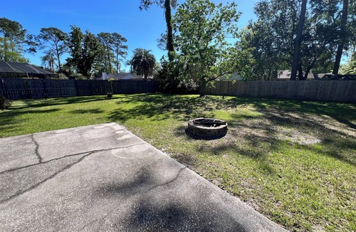 Southside House | Large 3 Bedroom 2 Bath House in the Heart of Mandarin