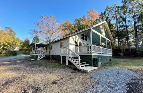 Zwolle Cabin | Large 4-Bedroom Cabin with Full Kitchen, Vaulted Great Room & Outdoor Gathering Space