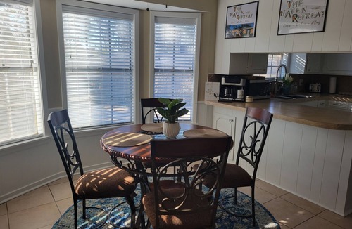 Tougaloo House | Large Cozy 4 bedroom home sleeps 8 w/pool