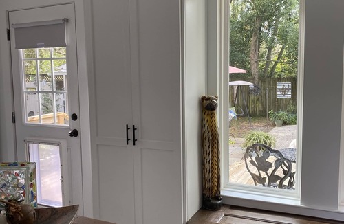 Bay St Louis Cottage | “LARGE DOG” friendly, charming historic cottage with pool, and rock garden.