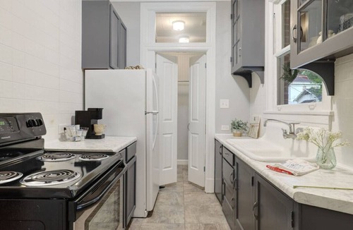 New Iberia House | Large Groups Welcome - 2 Homes Next Door