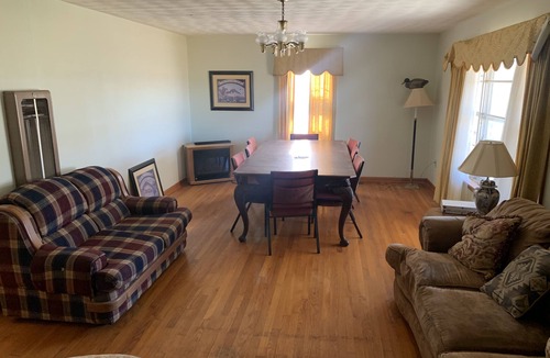 Vance House | Large house set up for many guests in delta