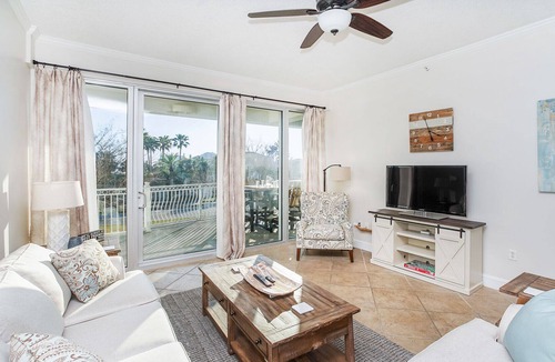Rosemary Beach Condo | Large Newly Furnished 3 bedroom! Sleeps up To 8!