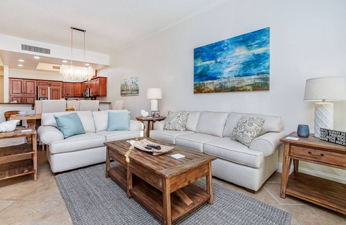 Rosemary Beach Condo | Large Newly Furnished 3 bedroom! Sleeps up To 8!