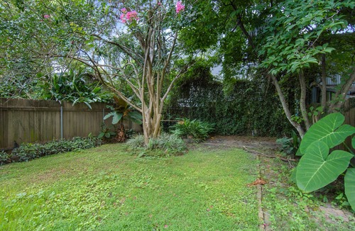 West Riverside House | Large Shotgun Double In Perfect Uptown Location Near Magazine and State St.