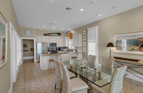 Dune Allen Beach House | Las Brisas, Vizcaya- Waterfront Beach House with Amazing Views & Private Beach