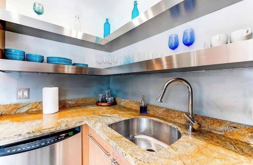 Hendricks and Venice Isles Apartment | Las Olas Triplex w/Water View, 5min to Beach