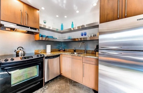 Hendricks and Venice Isles Apartment | Las Olas Triplex w/Water View, 5min to Beach