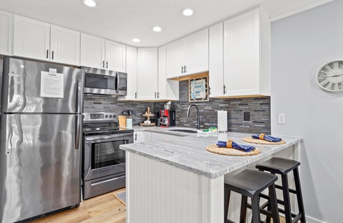 Lower Grand Lagoon Condo | Last minute deals