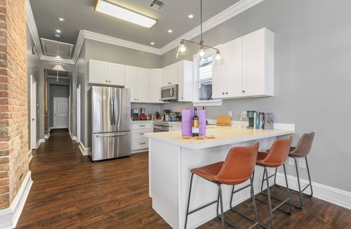Milan House | Lavender Haze 5BR Uptown NOLA Retreat