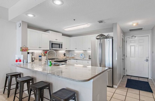 Fort Walton Beach - Destin Condo | Leeward Key 804 Beach Service Included, 2 Bed/2 Bath Amazing Views