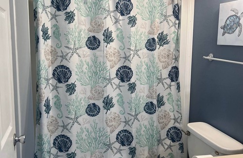 Gautier House | Legend Oaks room 4 over the water
