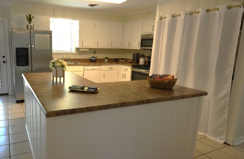 Tupelo House | Leighton Rambler! In town close to restaurants, shopping, and parks.