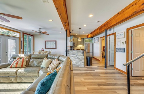 Logan Cottage | Lewis Smith Lake Retreat w/Dock & Deck!