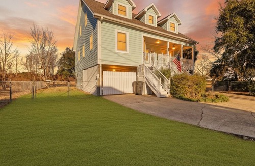 Waveland House | Life's A Beach 3BR 3BA Beach House