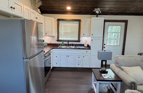Huxley House | Lightfoot LakeHouse - Terrific 1-bedroom house in cozy Huxley, TX at Toledo Bend