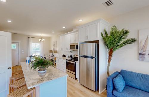 Carrabelle House | Lighthouse Cove