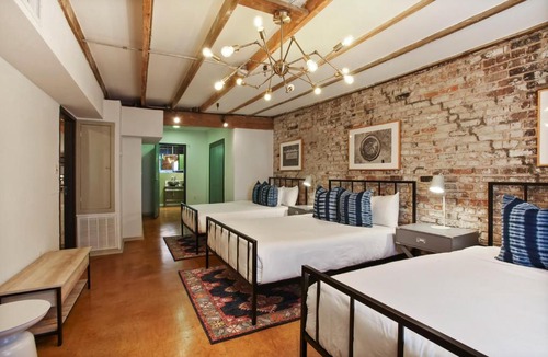 Arts/Warehouse District Apartment | LiivUP Warehouse Apartments