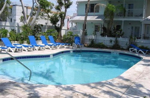 Bahama Village House | Linger Longer (Townhouse)
