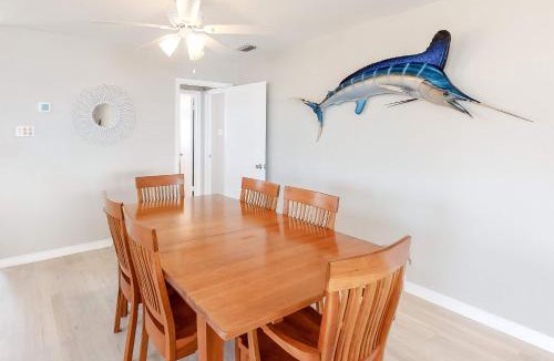 Silver Cay House | Little Grand Hotel