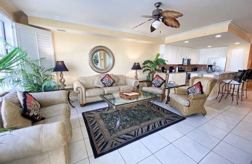 Silver Sands Beach Condo | Little Slice of Paradise-En Soleil-4 Bd/3Ba! Mesmerizing Views! Beach Chair Service Provided!
