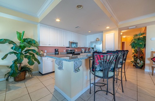 Silver Sands Beach Condo | Little Slice of Paradise-En Soleil-4 Bd/3Ba! Mesmerizing Views! Beach Chair Service Provided!