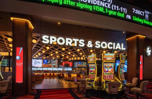 Bossier City Hotel | Live Casino & Hotel Louisiana, Curio Collection by Hilton